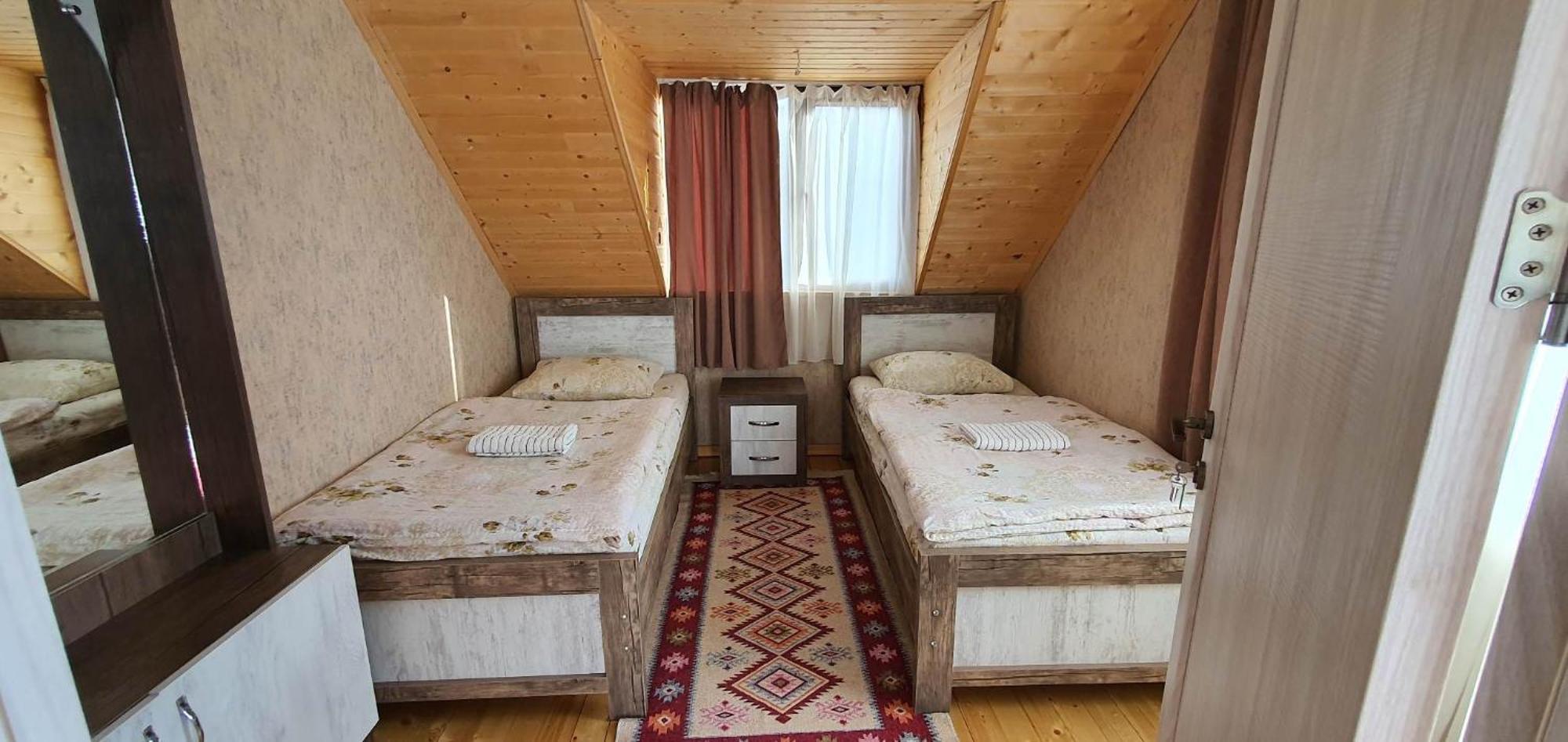 Betegi Guest House Μέστια Εξωτερικό φωτογραφία