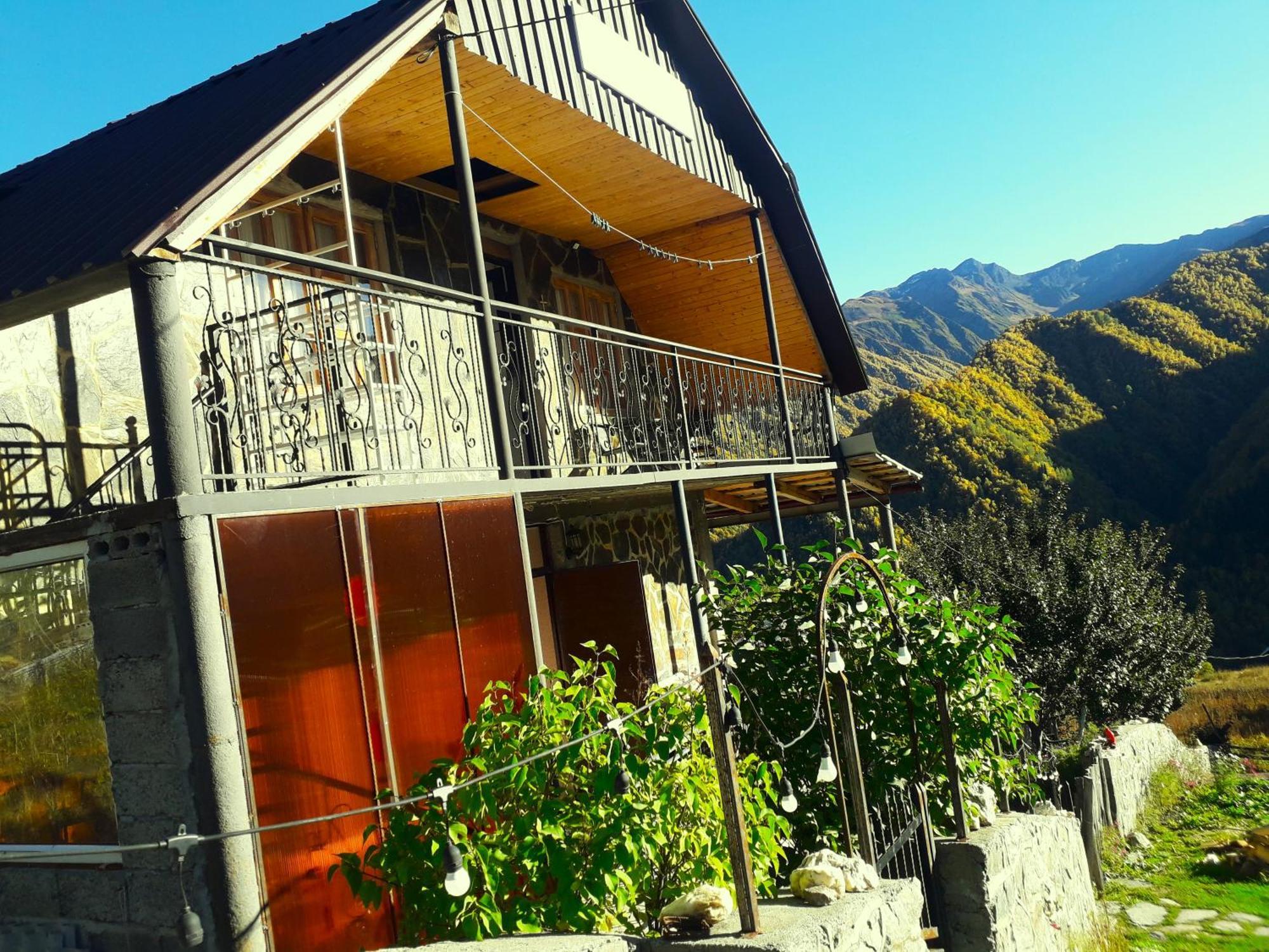 Betegi Guest House Μέστια Εξωτερικό φωτογραφία